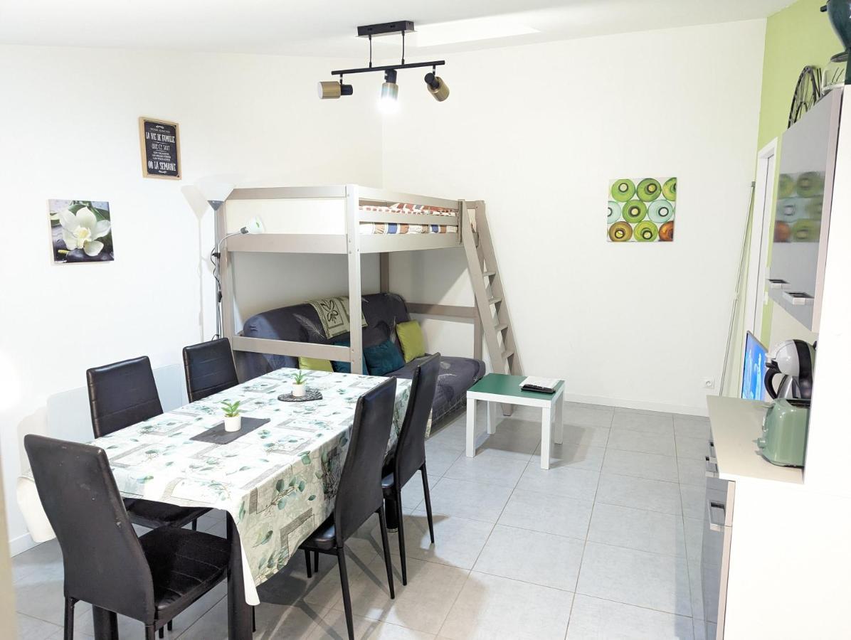 Appartement Entier Meuble A Beaumont Proche Futuroscope Et Poitiers Technopole エクステリア 写真