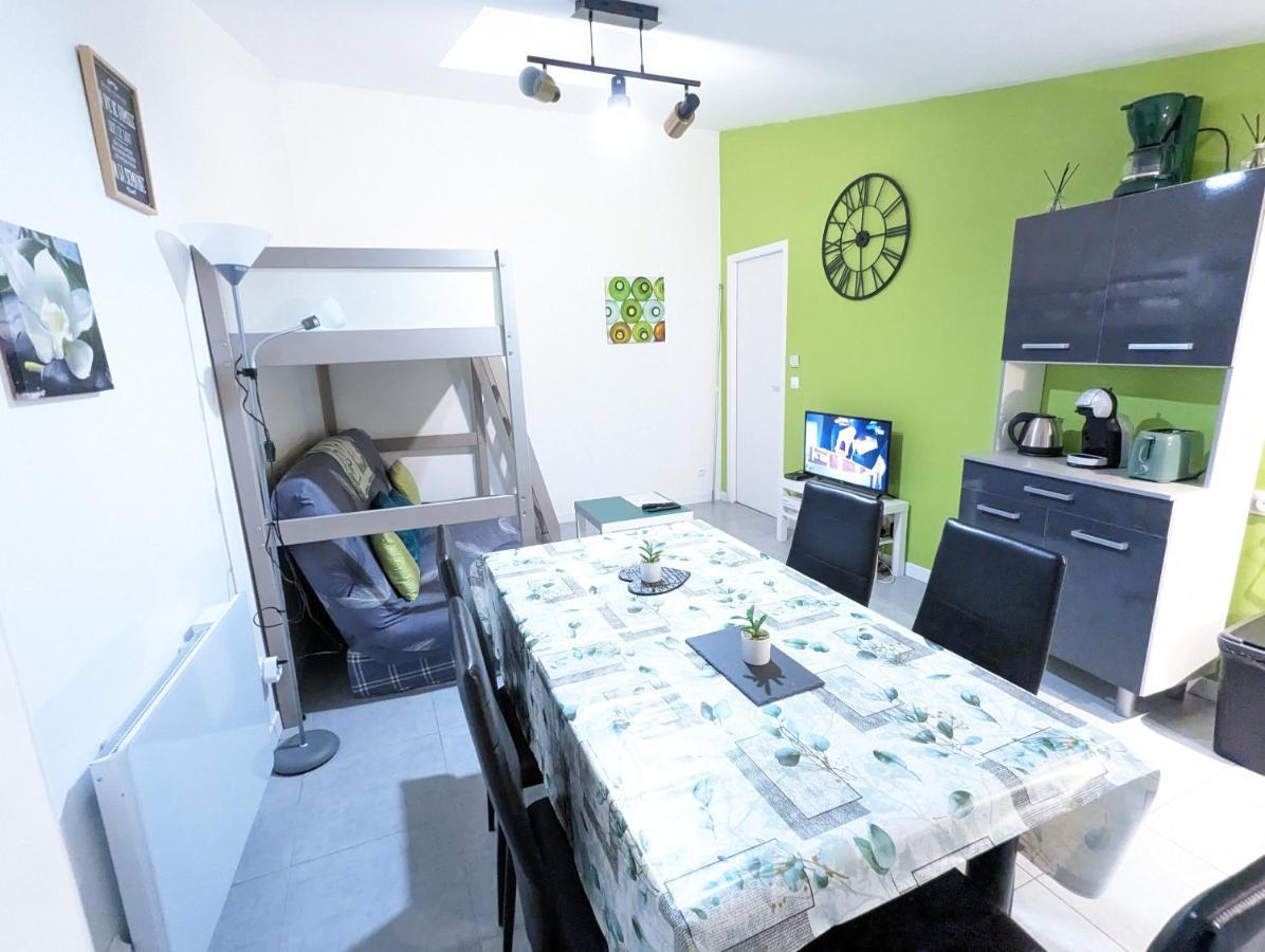 Appartement Entier Meuble A Beaumont Proche Futuroscope Et Poitiers Technopole エクステリア 写真