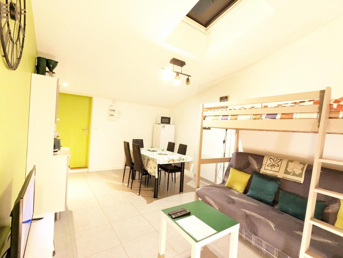 Appartement Entier Meuble A Beaumont Proche Futuroscope Et Poitiers Technopole エクステリア 写真
